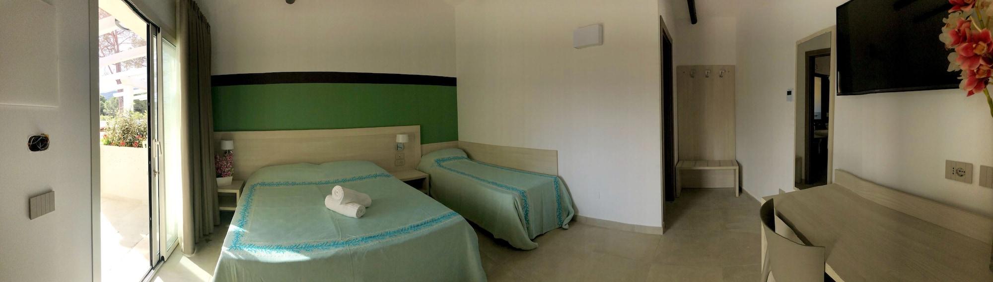 Hotel Club Esse Cala Bitta Baja Cerdeña