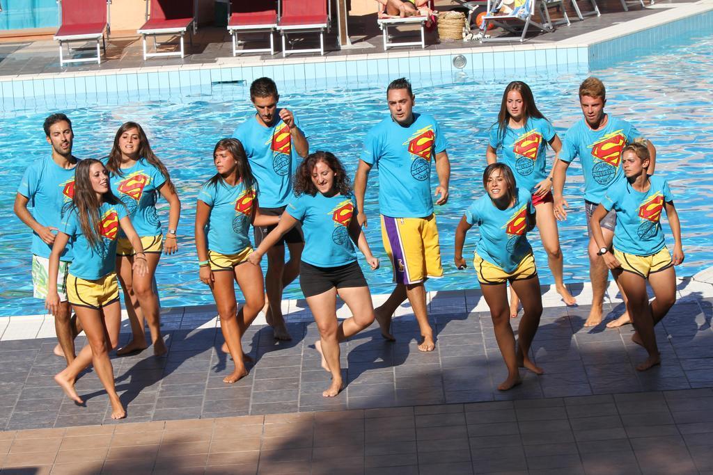 Hotel Club Esse Cala Bitta 3*